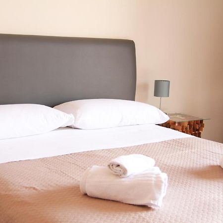 Urban Pop 2 Bnb Bed & Breakfast Catania Ngoại thất bức ảnh